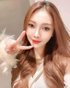 Perjalanan Karir Selebgram Kellyzhee di Dunia Hiburan